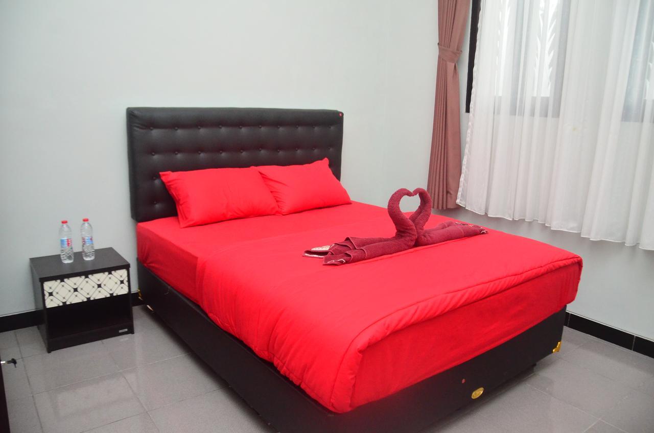 Banyu Homestay Banyuwangi  Kültér fotó