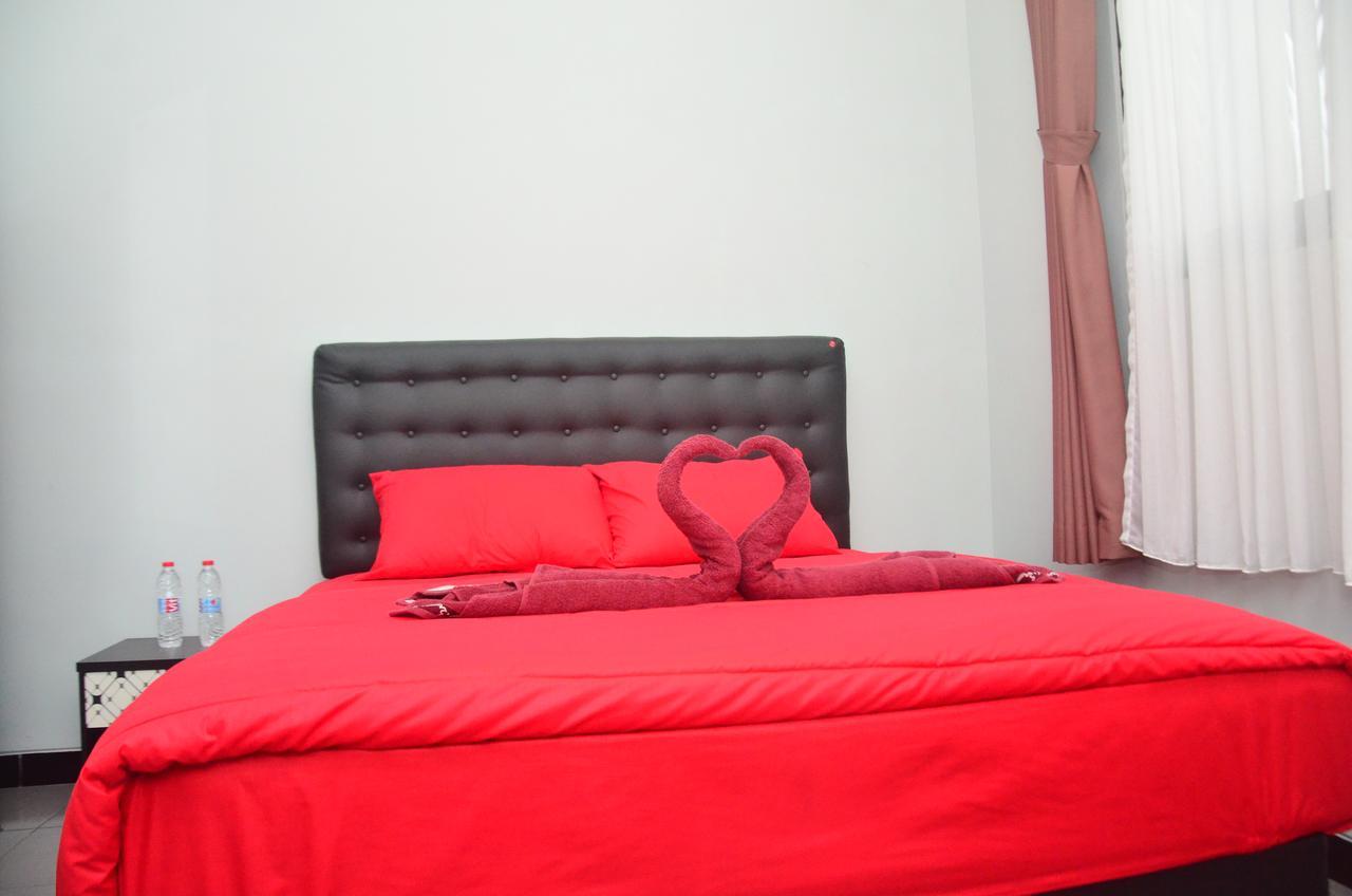 Banyu Homestay Banyuwangi  Kültér fotó