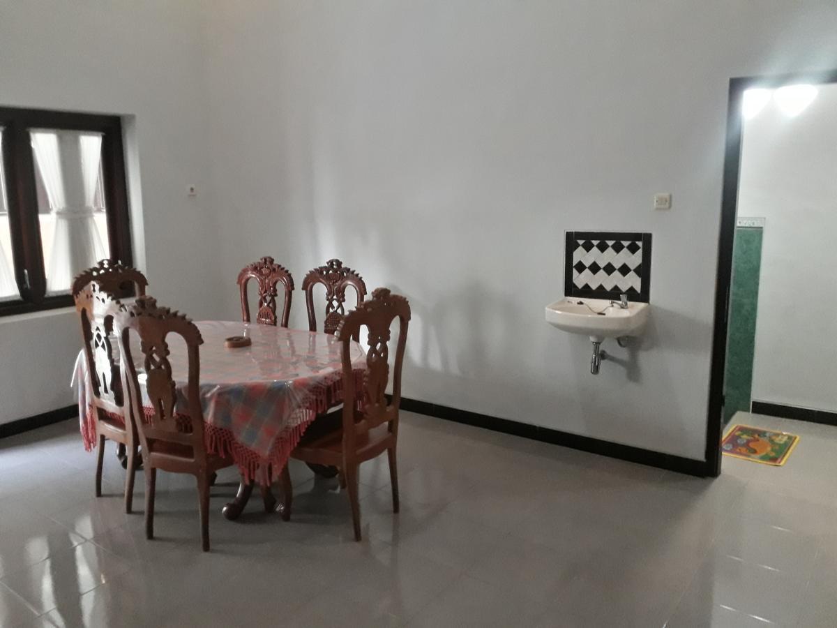 Banyu Homestay Banyuwangi  Kültér fotó